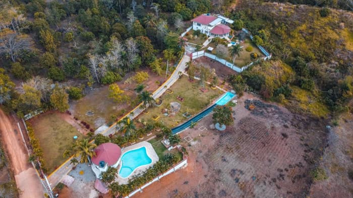 Villa Amueblada en Venta en Pedro Brand con piscina - 1
