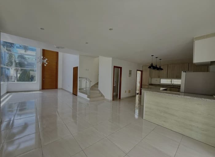 Villa en Venta en Caleta, La Romana - 1