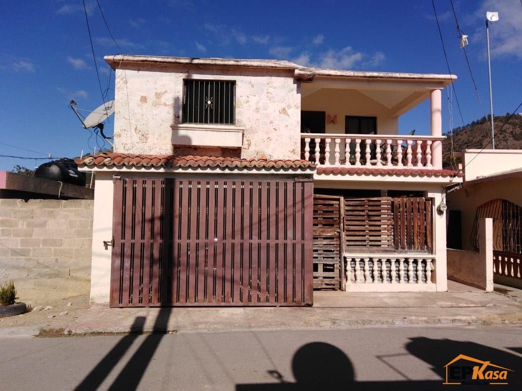 Casa estilo cabaña de Venta en Constanza - 1