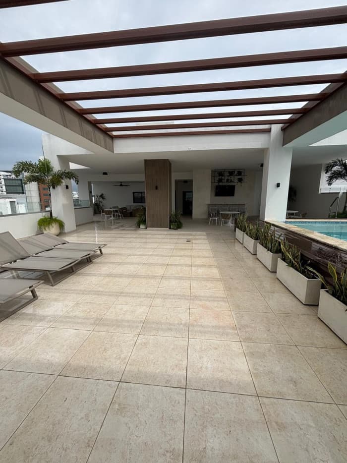 Apartamento en alquiler nuevo en Evaristo Morales - 1
