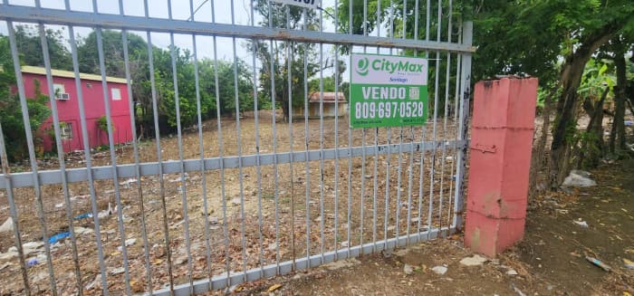 VENTA SOLAR IDEAL PARA PROYECTO RESIDENCIAL EN GURABO - 1