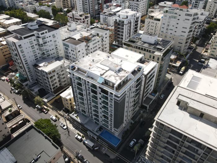 Apartamento en venta Amueblado en Evaristo Morales - 1