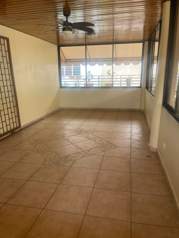 Casa en alquiler en el Millón próximo a la Núñez - 1