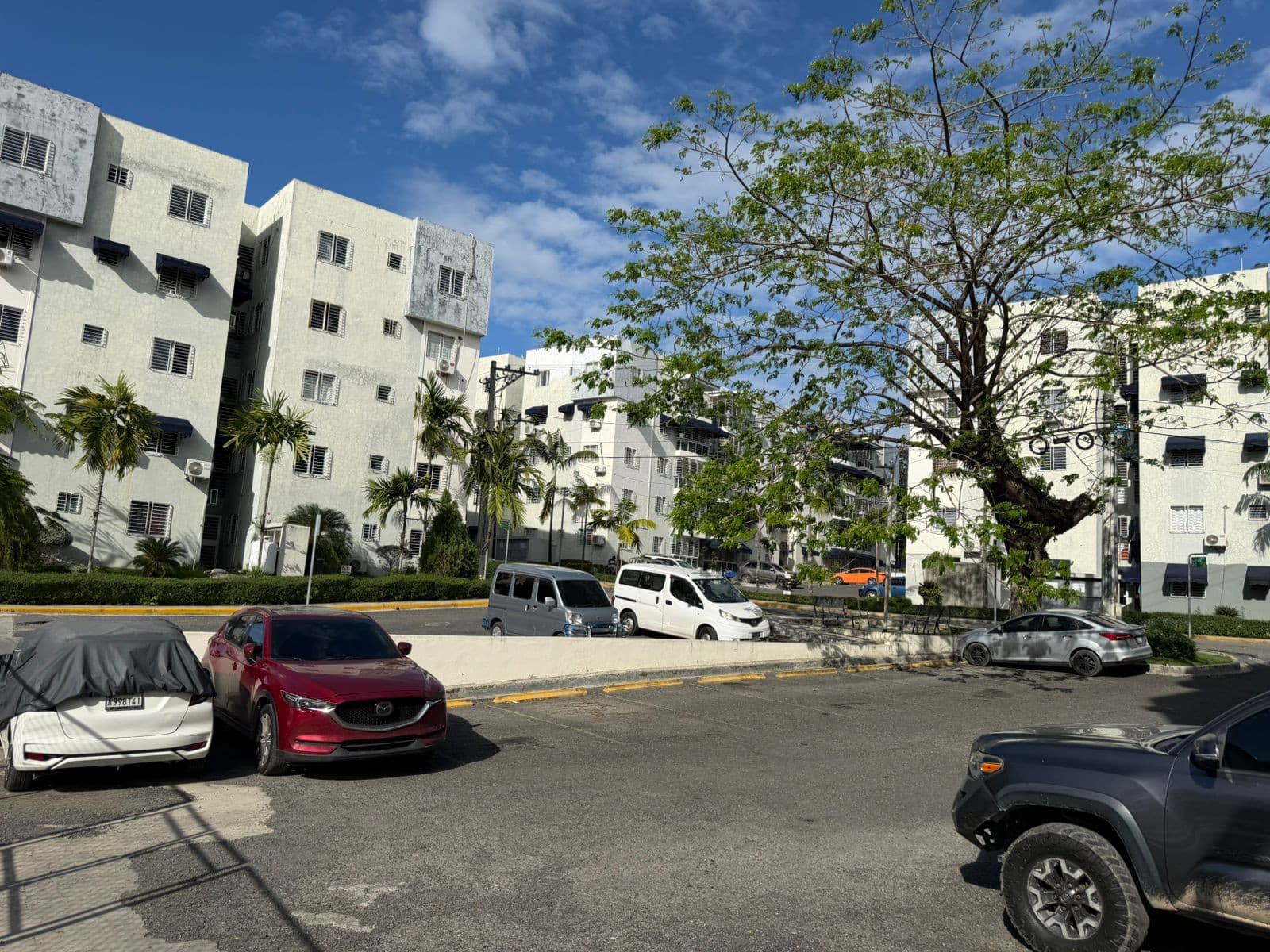 Apartamento en Venta Jacobo Majluta Santo Domingo Norte - 1