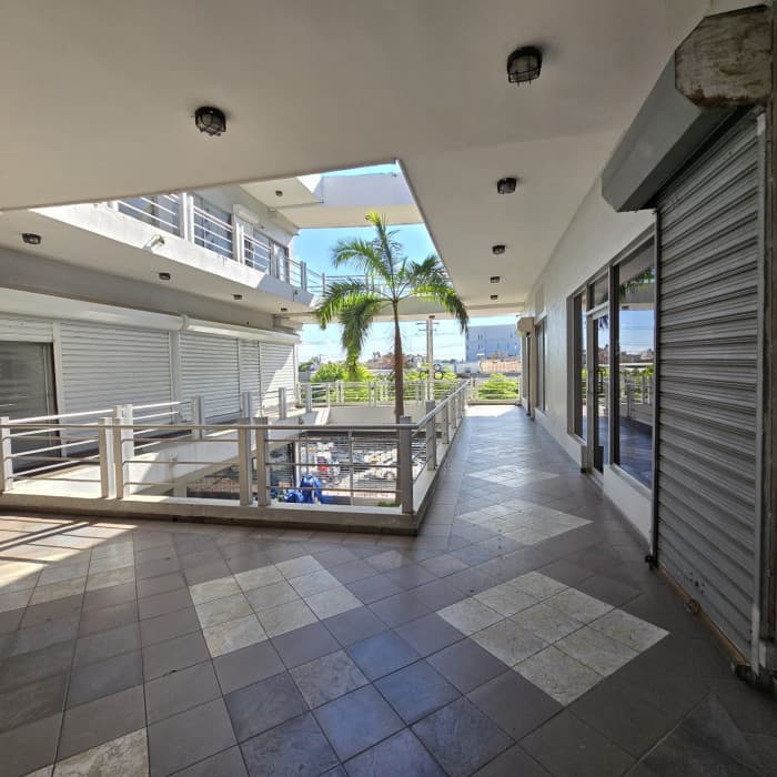Local comercial en venta en Plaza metropolitana Kennedy - 1