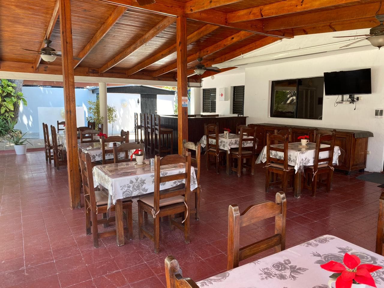 Hotel en Venta en Boca chica frente a la playa - 1