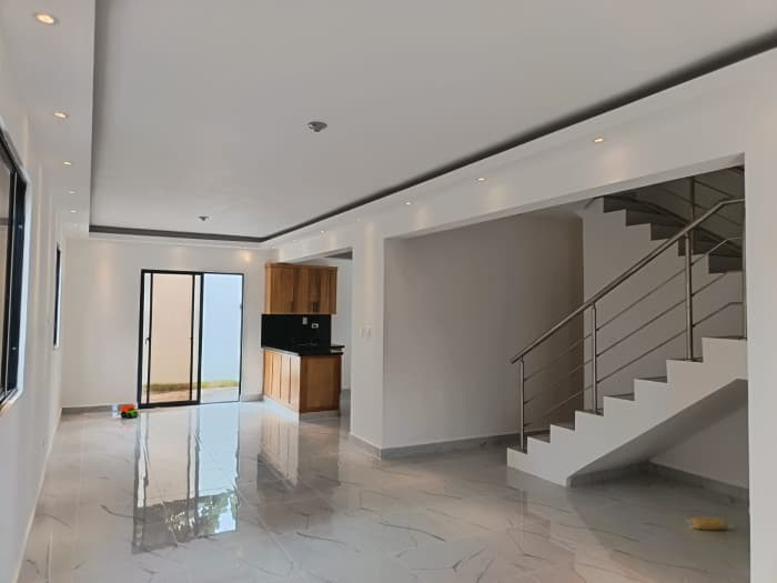 Casa en Venta en Los Hidalgos, Santo Domingo Oeste - 1