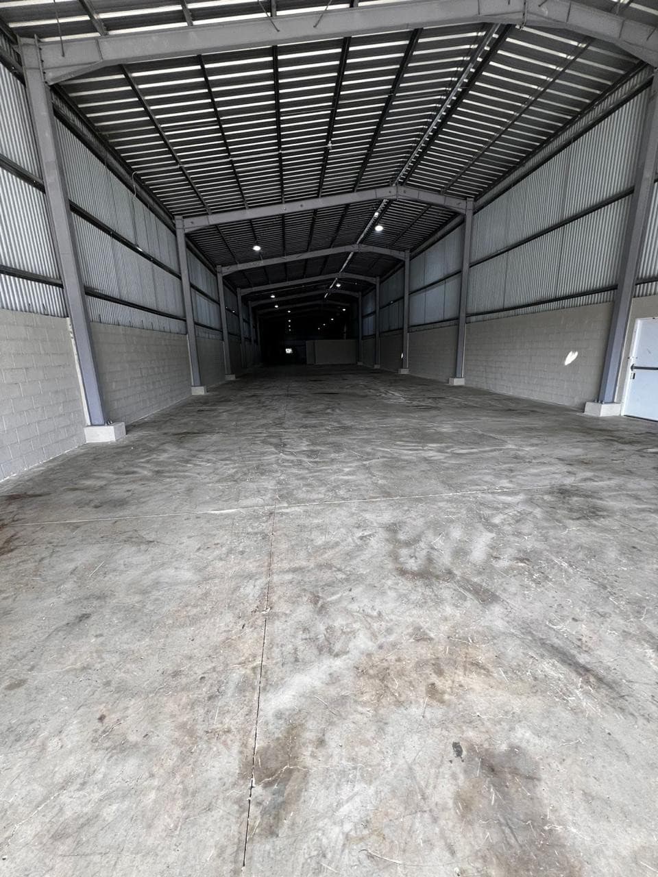 RENTA DE NAVE INDUSTRIAL EN AUTOPISTA DUARTE - 1