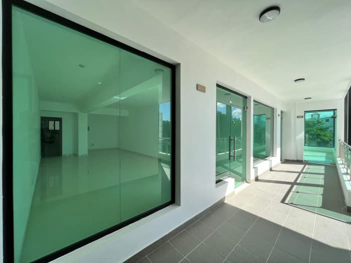 Locales Comercial en Alquiler y Venta, en Alma Rosa II. - 1
