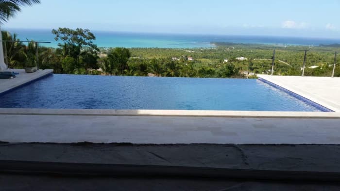 VILLA EN VENTA EN LAS TERRENAS EN PLAYA COSON - 1