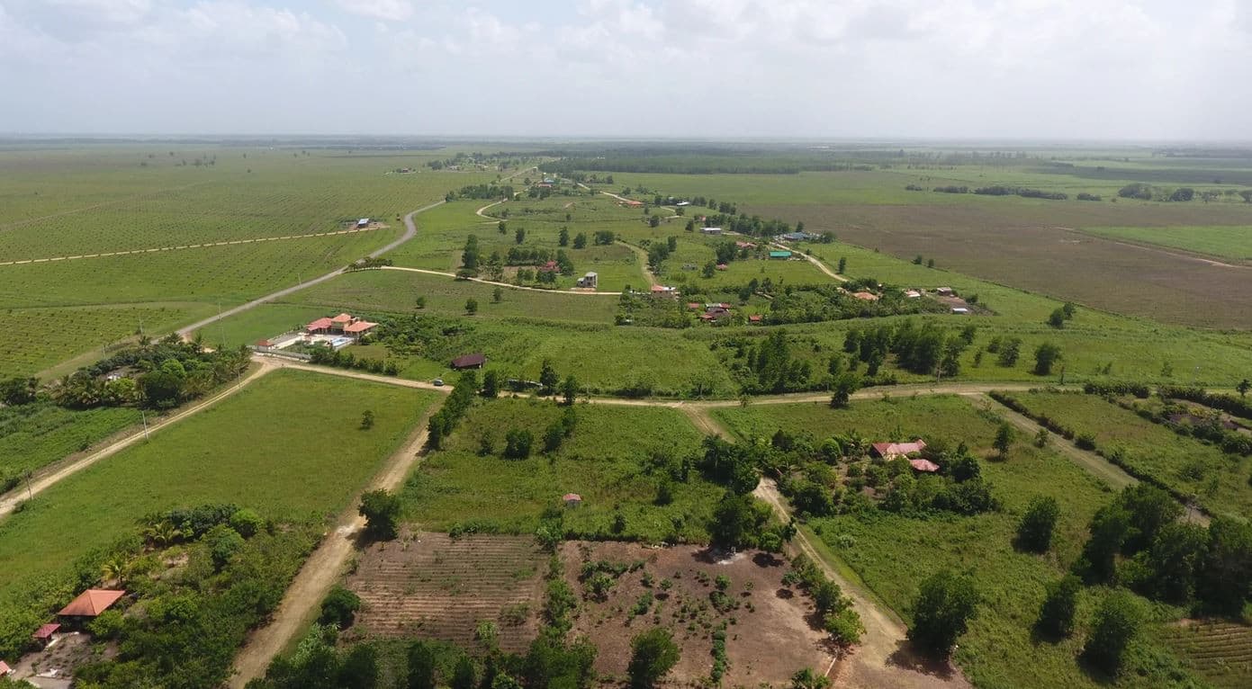Villa en Venta en Proyecto Vacacional en Bayaguana - 1