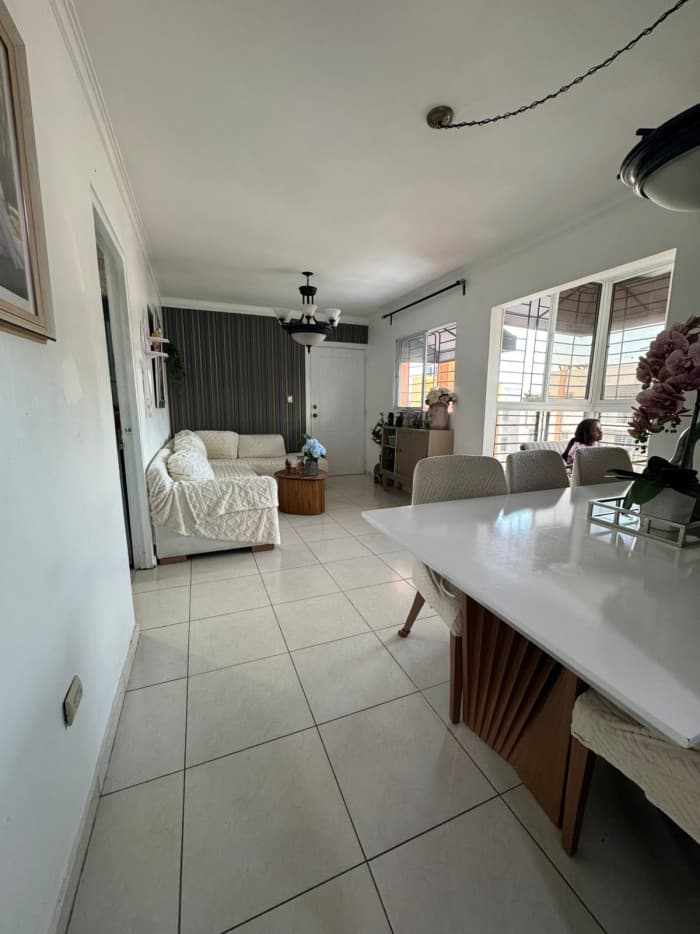 Apartamento en Venta con terraza Prol. 27 de Febrero - 1