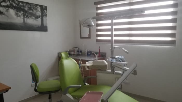 RENTA DE CONSULTORIO DENTAL EN SANTIAGO - 1