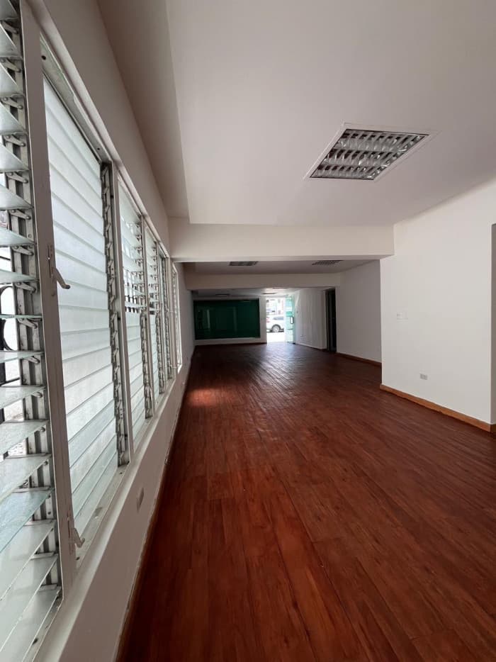 Local para oficinas en Alquiler en Rómulo Betancourt - 1