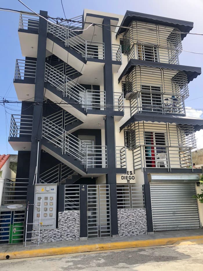 Edificio de apartamentos En Venta en San Isidro - 1