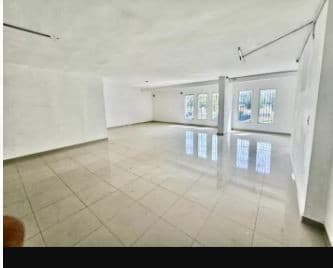 Local comercial en alquiler Primer Nivel en La Julia - 1