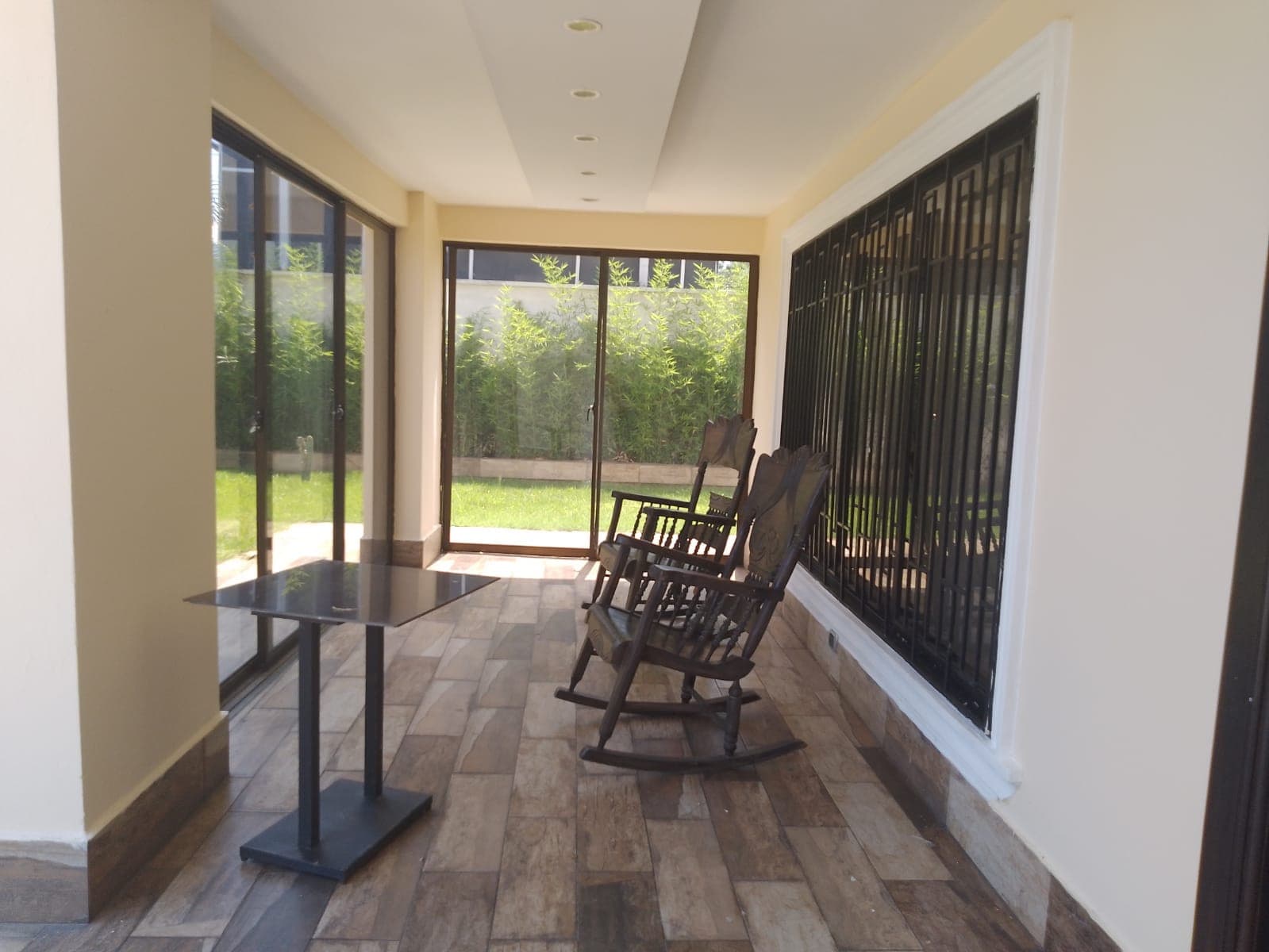 Casa en Venta con Piscina en Bonao - 1