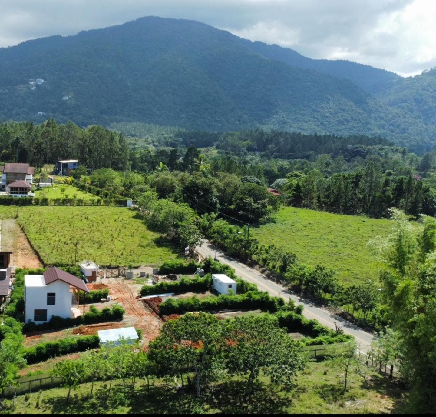 En Venta Villa Ecologica Vista a la montaña Jarabacoa - 1