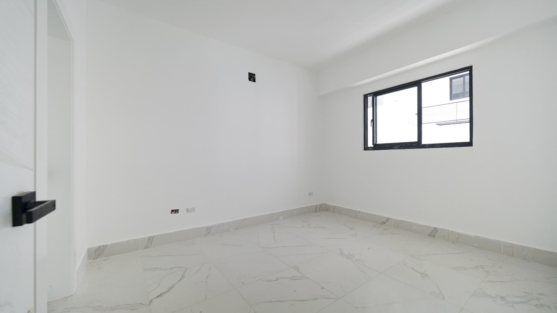 Venta de apartamento nuevo de 1 hab en Evaristo Morales - 1
