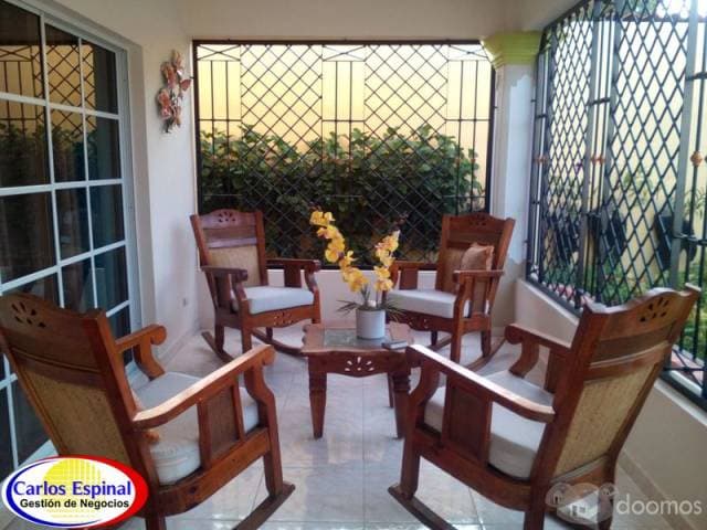 Casa AMUEBLADA de Venta en Higuey, República Dominicana - 1