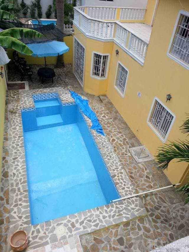 HERMOSA CASA 400M2 FINANCIAMIENTO SIN INTERES - 1