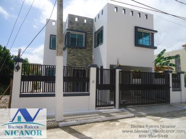 Casa en venta en puerto plata - 1
