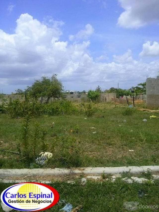 Solar 240 mts2 de Venta en Higuey, República Dominicana - 1