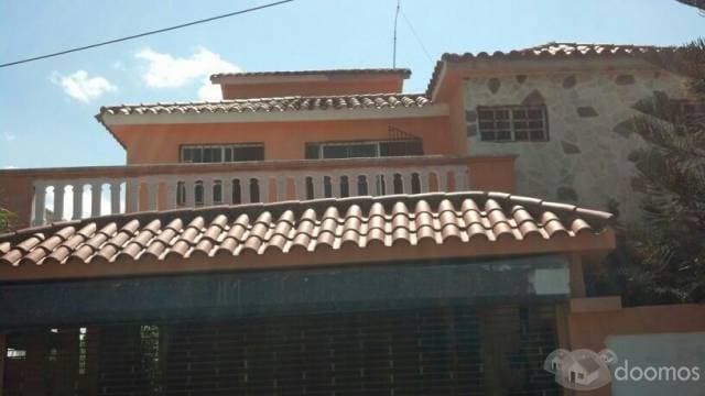 Vendo Casa Por Motivo De Viaje - 1