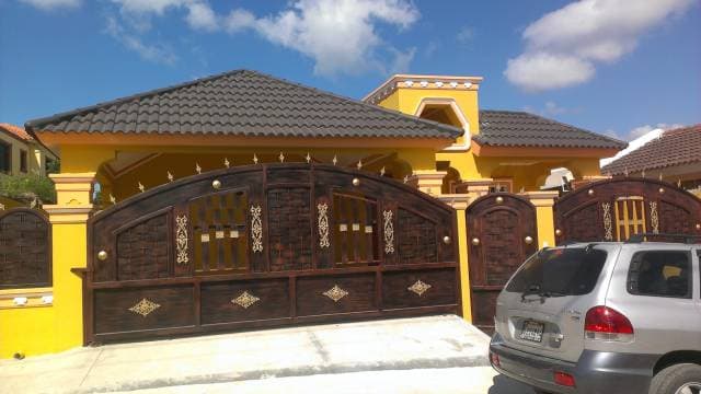 CASA EN VENTA EN LOS PRADOS - 1