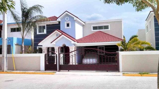 CASA EN VENTA EN GURABO - 1