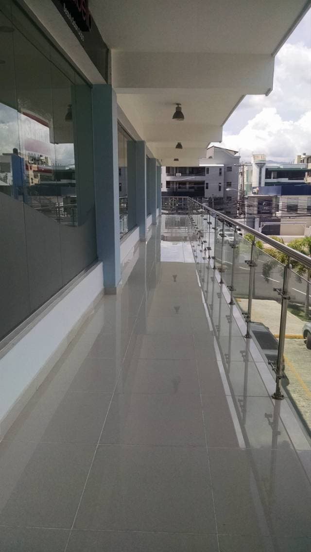 LOCAL COMERCIAL EN RENTA EN LOS JARDINES SANTIAGO - 1