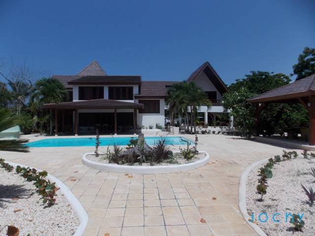 Jochy Real Estate Vende Villa En Cumayasa - 1