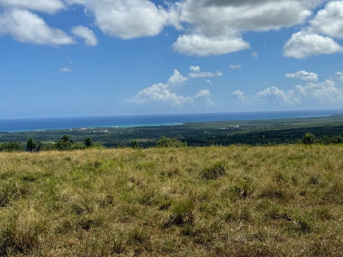 EN VENTA SOLAR CON EXCELENTE VISTA EN PUERTO PLATA - 1