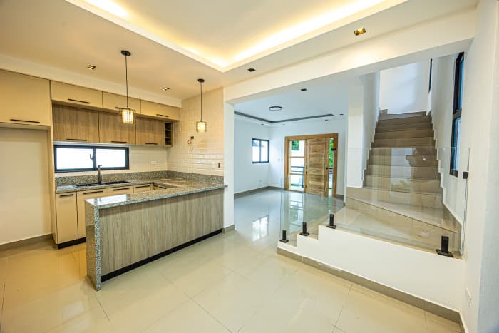Casa en Venta en Los Hidalgos Santo Domingo Oeste - 1