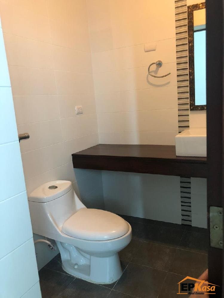 Rento apartamento en La Española - 1