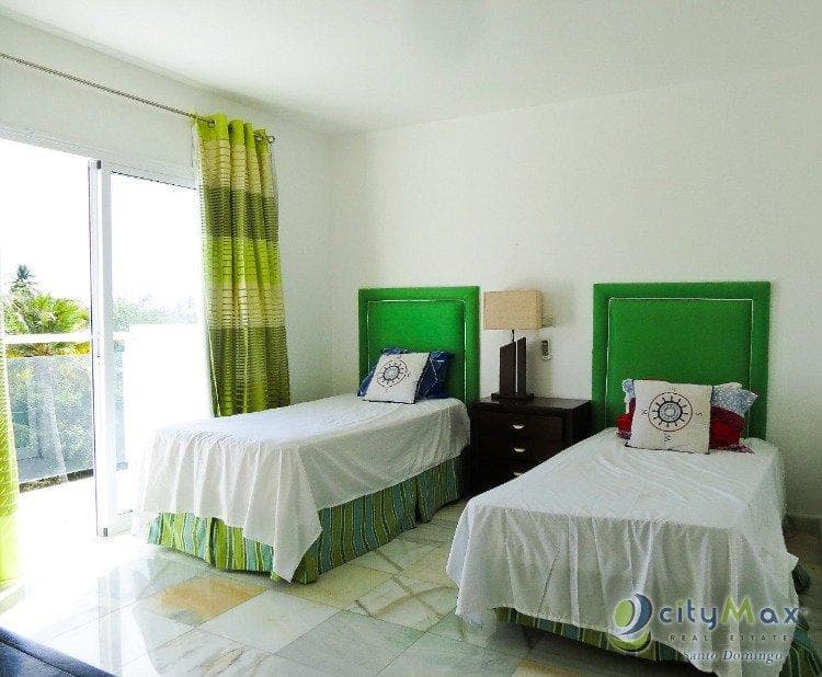 Apartamento Amueblado en venta en Playa Nueva Romana - 1