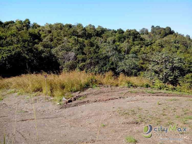 SOLAR EN VENTA EN COLINAS DE MINA VILLA ALTAGRACIA - 1