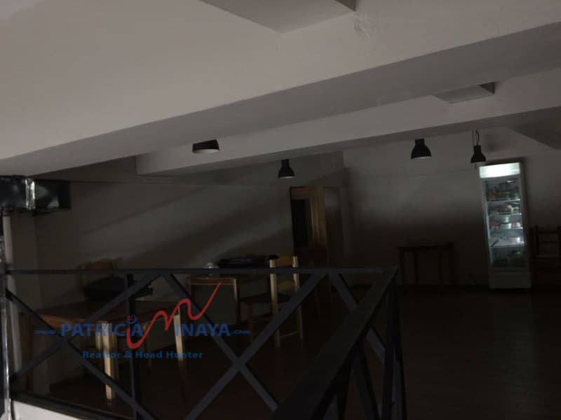 Venta punto comercial, amueblado, a pocos metros de la Catedral, Zona Colonial, Santo Domingo. - 1